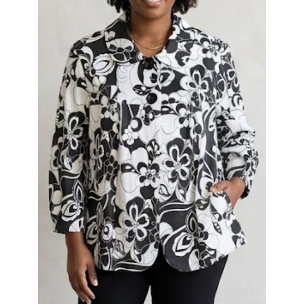 dressbarn Black White Floral Button Front Swing Cape Jacket Topper Womens 1X